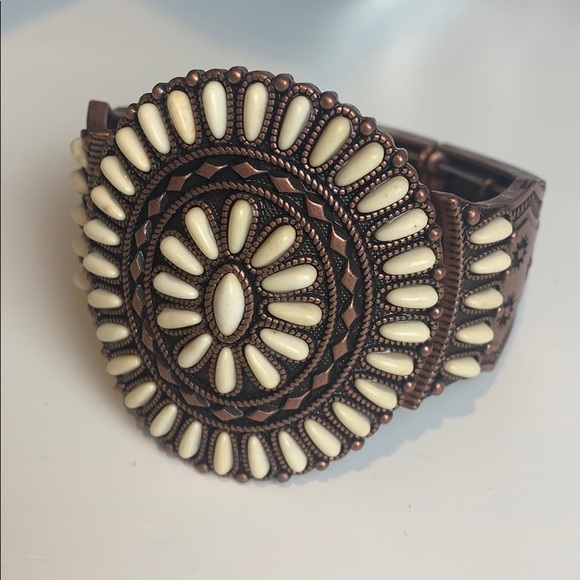 Boho Howlite Squash Blossom Stretch Bracelet - Picture 2 of 5